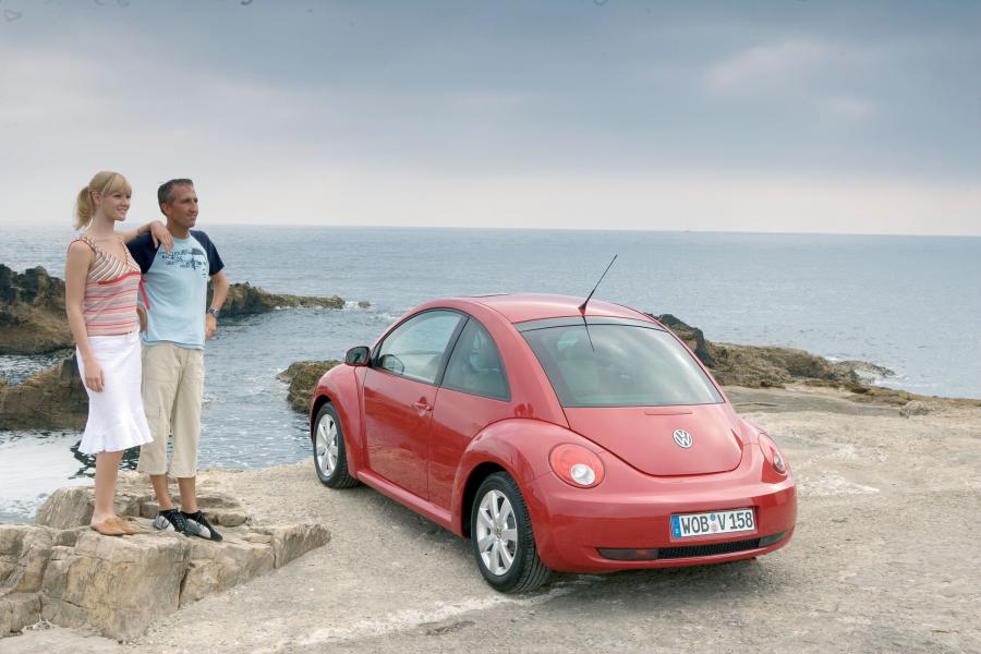  Volkswagen New Beetle 2006 года  (фото 41 из 47)